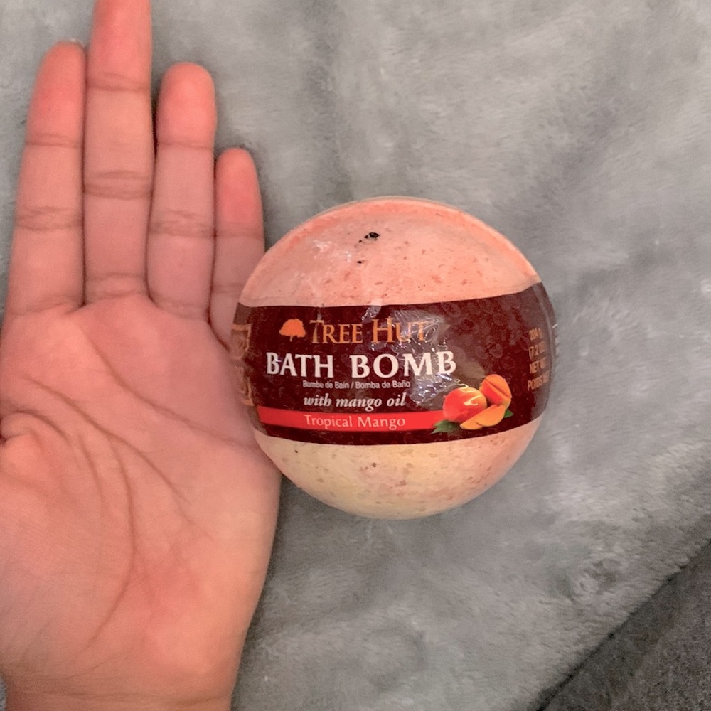 Tropical mango scented bath bomb from tree hut